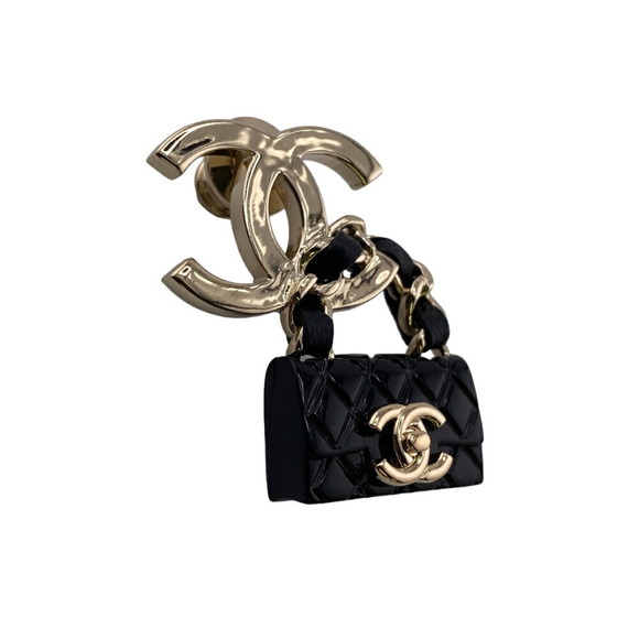 CHANEL Matelasse Turnlock Brooch Black B23C - Picture 3 of 9